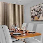 Arctic Homes - Premium Plaza *