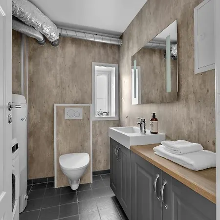 Arctic Homes - Premium Plaza Appartement