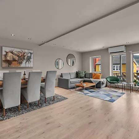 Arctic Homes - Premium Plaza Appartement
