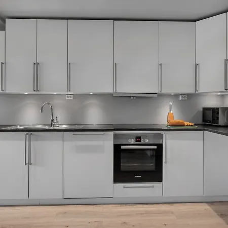 Arctic Homes - Premium Plaza *