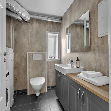 Arctic Homes - Premium Plaza شقة ترومسو