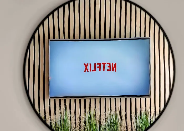 Arctic Homes - Premium Plaza