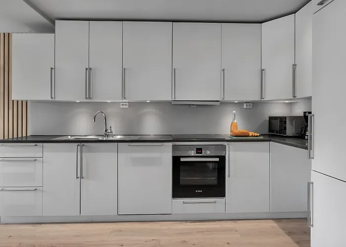 Arctic Homes - Premium Plaza *