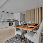 Arctic Homes - Premium Plaza Apartment
