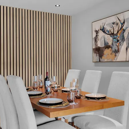 Arctic Homes - Premium Plaza *